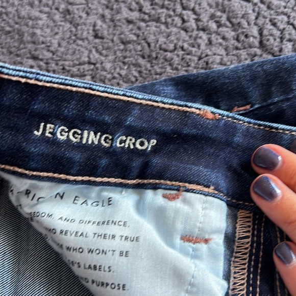American Eagle Stretchy Jegging Crop. - Picture 4 of 5